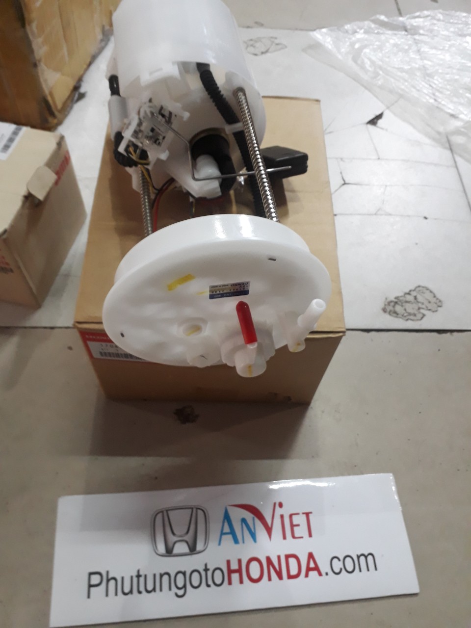 Cum mo to bom xang honda Civic 1